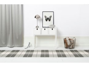 šedý, tkaný vinylový koberec běhoun Pappelina ED Charcoal, warm grey, károvaný vzor