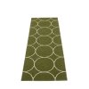 zelený tkaný vinylový koberec běhoun Pappelina Boo Dark olive, kruhy