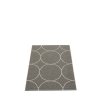 šedý tkaný vinylový koberec běhoun Pappelina Boo Charcoal, kruhy