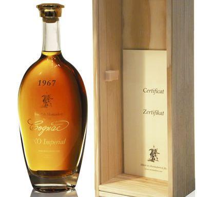 ALBERT DE MONTAUBERT COGNAC 1967 40% 0,7l (Dřevěný obal)