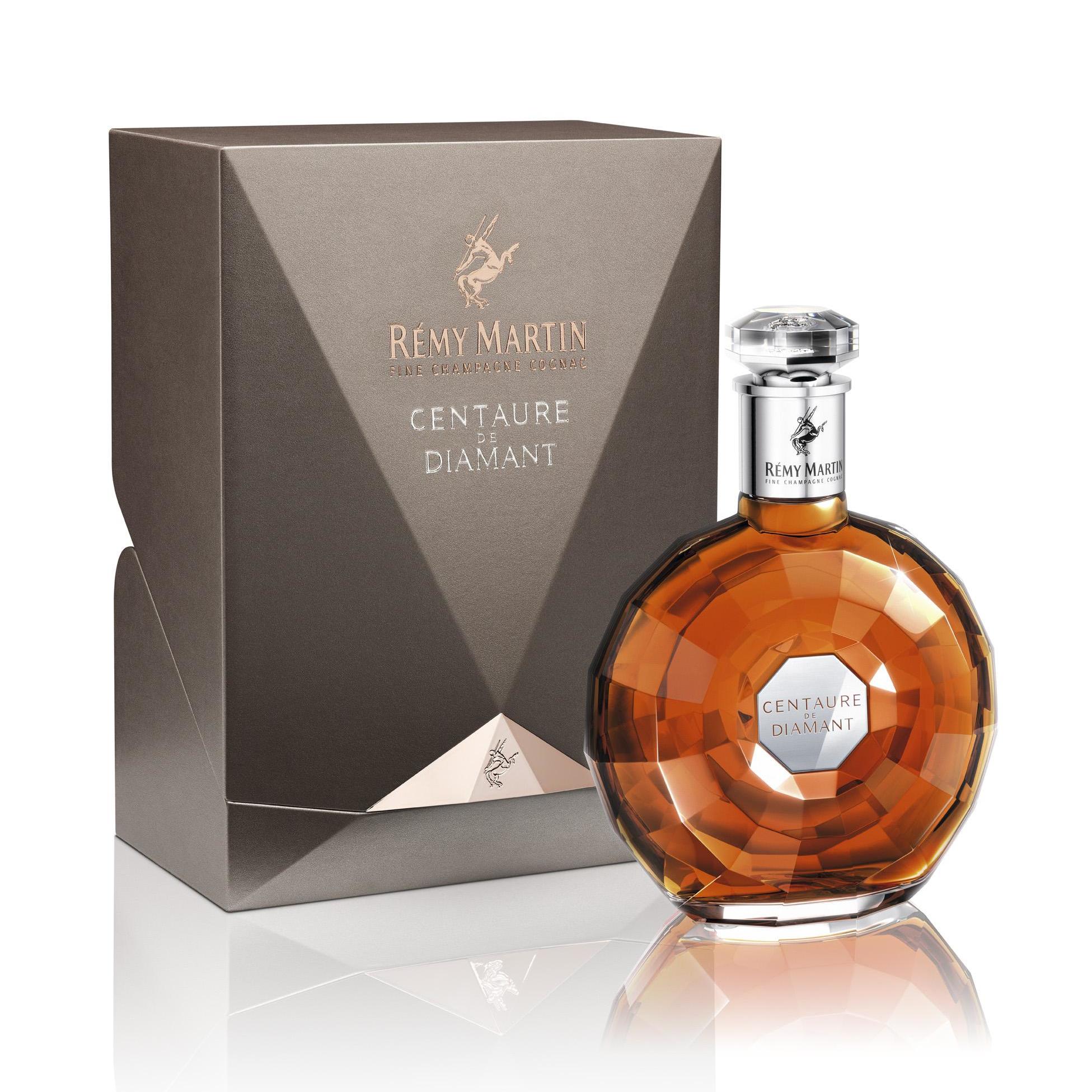 Rémy Martin Centaure de Diamant 40% 0,7L (dárkové balení kazeta)