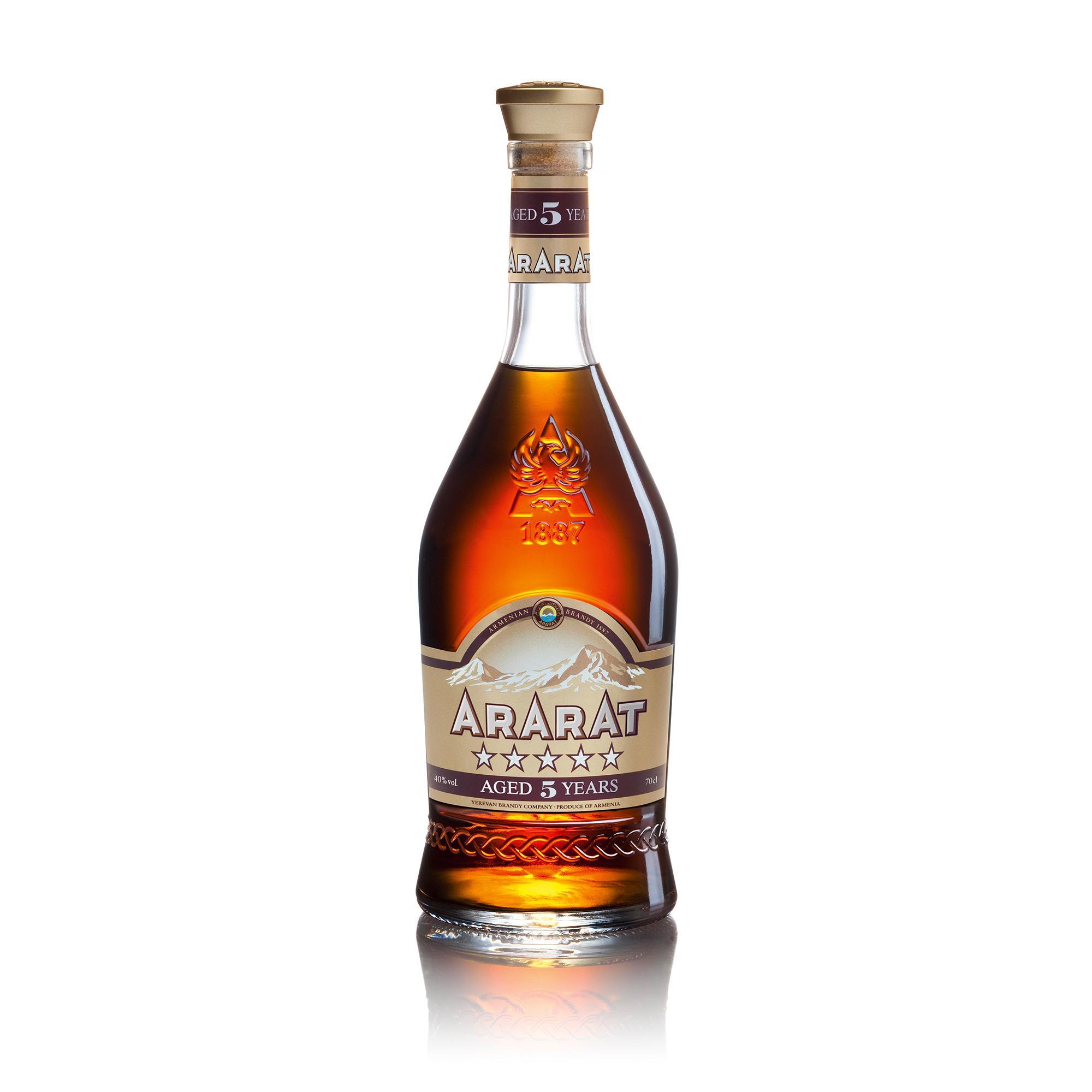 Ararat 10y 40% 0,7 l (karton)