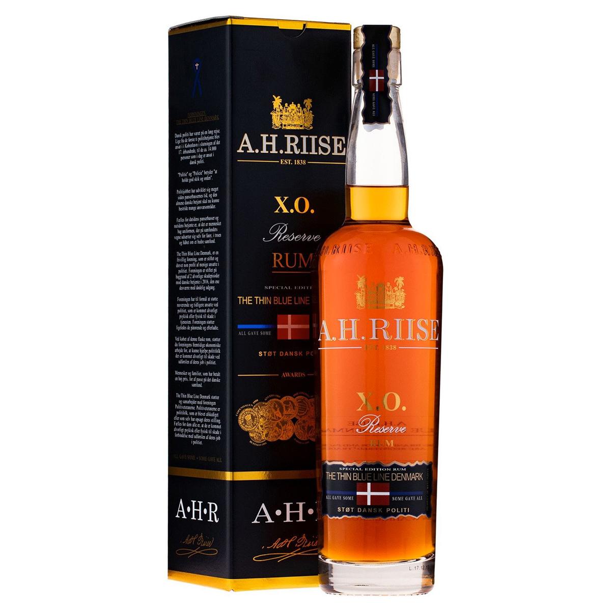 A. H. Riise XO Thin Blue Label 40% 0,7 l (karton)