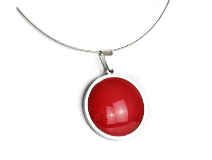 Červený náhrdelník