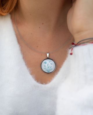 ❄ Zimní kvítí - poslední kusy v akci od 140,- ❄ Všechny komponenty jsou ze skla a chirurgické oceli. K náhrdelníku máme...