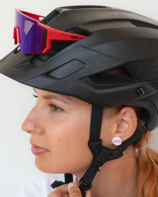 Cyklo vášeň. 🚴‍♀️❤️ Motiv pro ty, kterým srdce bije pro jízdu na kole. Mrkněte na náš e-shop 👉 www.laboka.cz #labokacz...