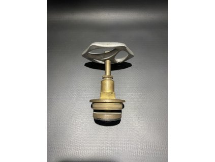 Uzavírací vršek s rukojetí 2"