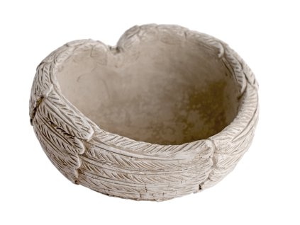 Betónový obal Srdce z pierok 20×20×12 cm – dekorácia