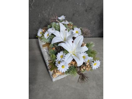 Smútočný aranžmán s anjelom v betonovej nádobe v tvare knihy s krížom 24x36x13cmso zlatými doplnkami