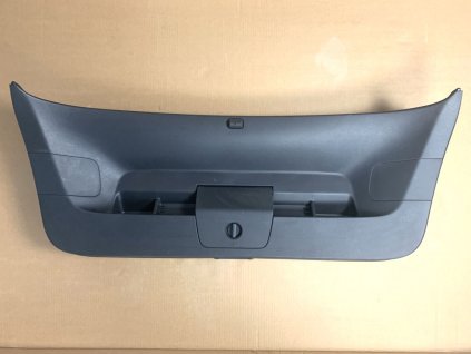 26451 5g6867605e výplň zadných dverí vw golf 7