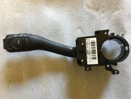 24060 ľavá spínacia labka skoda vw seat 8l0953513j