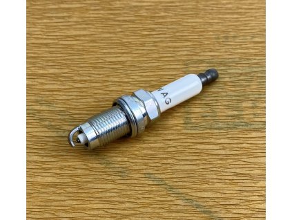 62666 1 03f905600a 1 2 tsi zapaľovacia sviečka