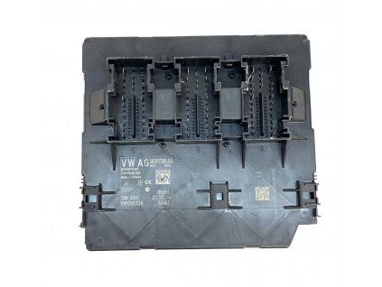 64556 5k0937085aa centrálna riadiaca jednotka bcm na palube