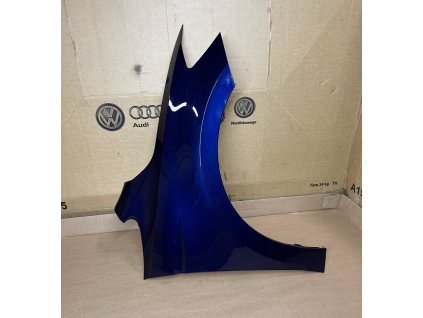 200909 5ta821106 blatník vw touran