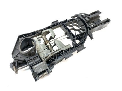 54383 1 3c0837886j upevňovací pásik pre passat