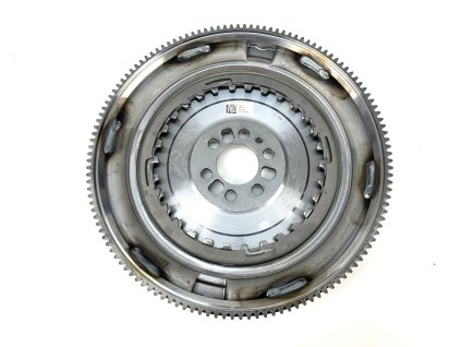 15267 03l105266el setrvacnik dsg 7