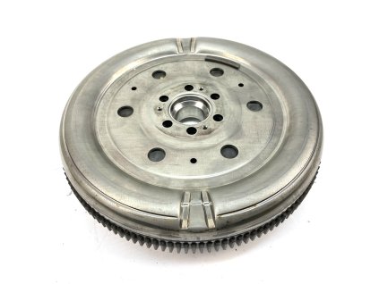 55340 1 04l105266af setrvacnik