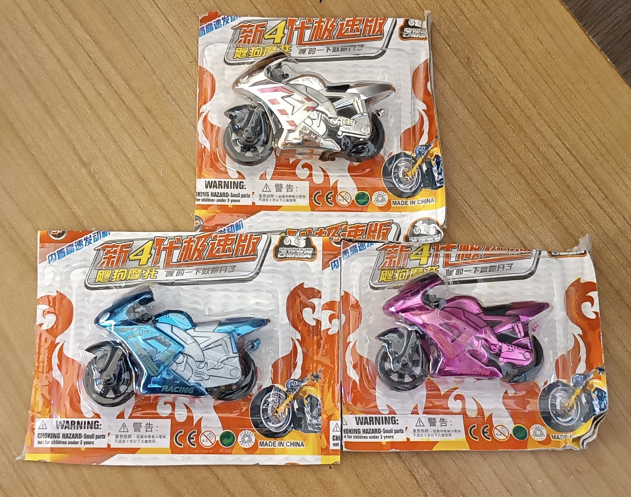 Detská hračka motorka 7cm