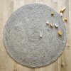 Koberec Neethu Grey S ø 110 cm sivý  Rozbale(v)no, môže byť ľahko zašpinené - možno vyčistiť