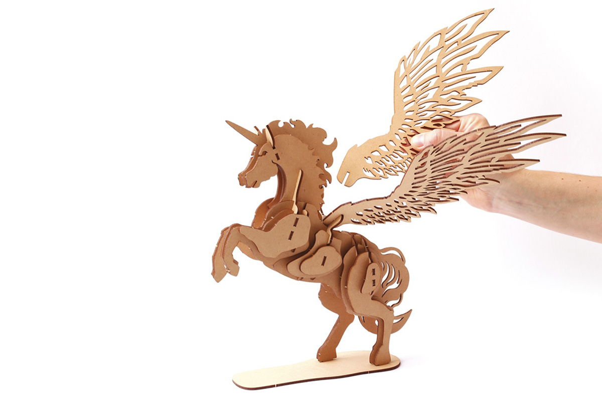 Dřevěný 3D model Jednorožec 1