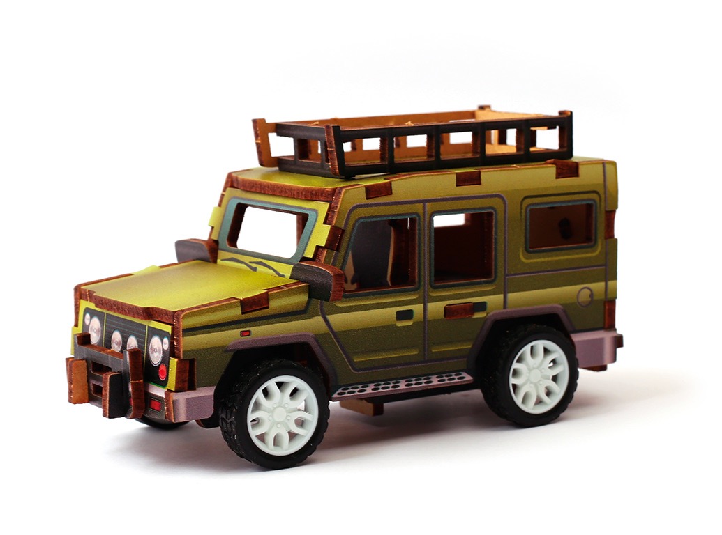 Dřevěný 3D model Jeep 4