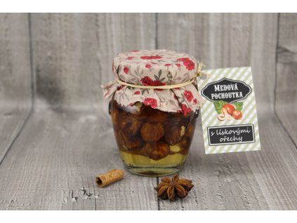 Med s lískovými ořechy 145ml