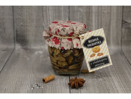 Med s vlašskými ořechy 145ml