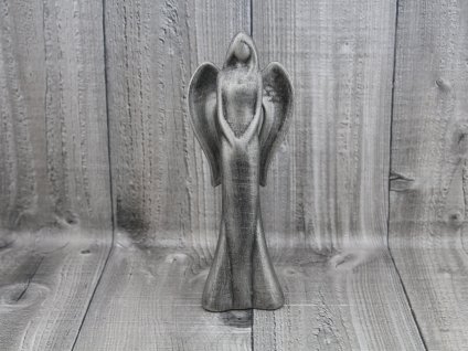 Anděl zdraví-kovový vzhled