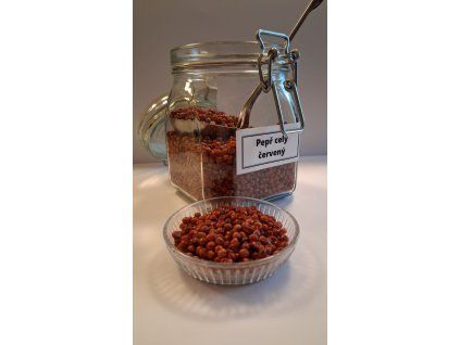Pepř celý červený