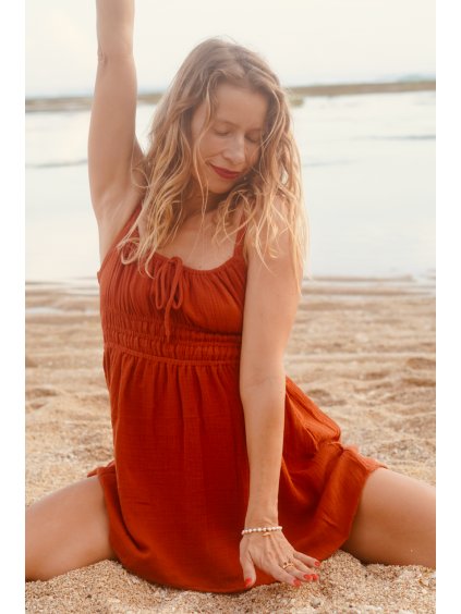 terakotove mušelínové doll šaty judita berkova baliDSC01632