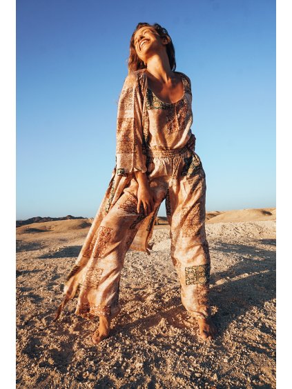 pouštní set královny ze sáby judita berkova pro zelené a hnědé oči 24