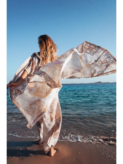 pouštní set královny ze sáby judita berkova pro modré a hnědé oči 31