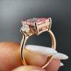 Prsten s morganitem a diamanty