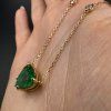 Náhrdelník se smaragdem