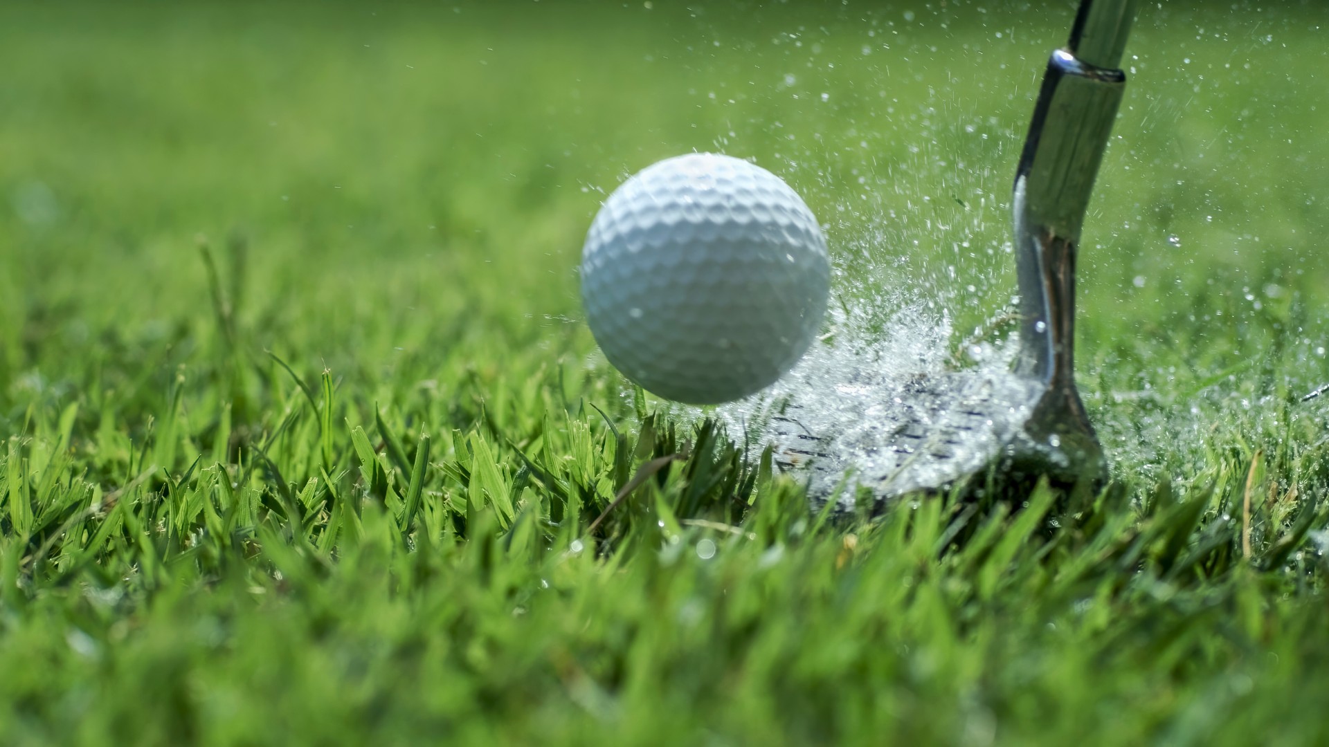 Jak rychle letí golfový míček