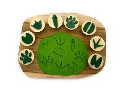 Razítka stopy domácích zvířátek do modelíny a kinetického písku