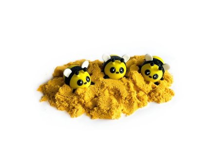 Roztomilá včelka z PLA v kinetickém písku jako doplněk pro smyslové hraní dětí