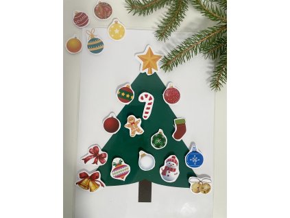 Vánoční aktivita pro děti – zdobení stromečku se suchými zipy