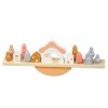 Dřevěná balanční hra s domečky a stromy v pastelových barvách