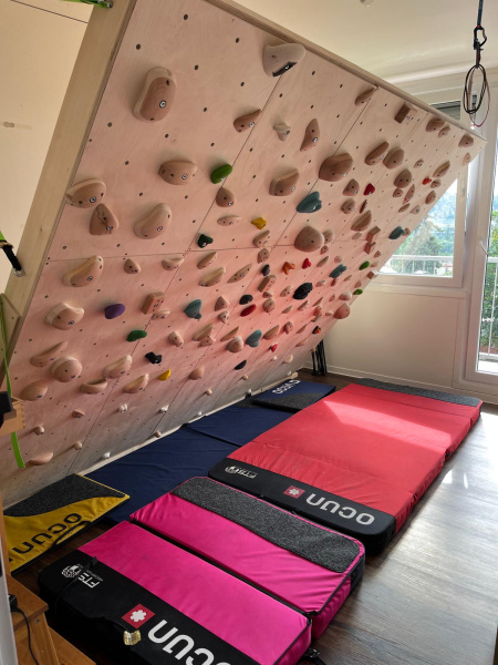 Lama Home Wall – customer installation