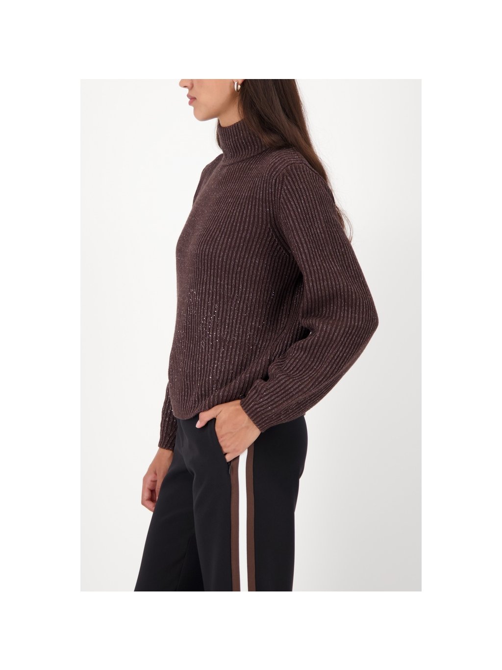 a25b6c53 02ee 444d b698 e488834e9532