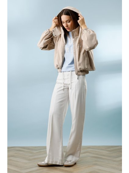 6b230393 7c2d 4f3c b52c 2ce950bb3447