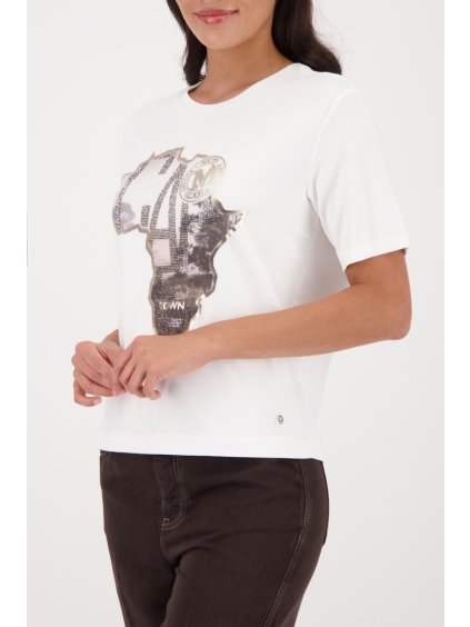 40bbceff d10d 4b03 b59f c2e458d9bded