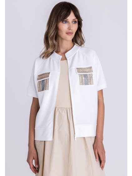 aedcfdcb 0684 40a1 81e8 ad0426d8fd28