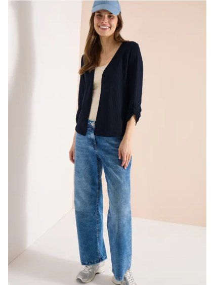 7cb1c0b6 a329 4fe0 9904 5cb3605281b8