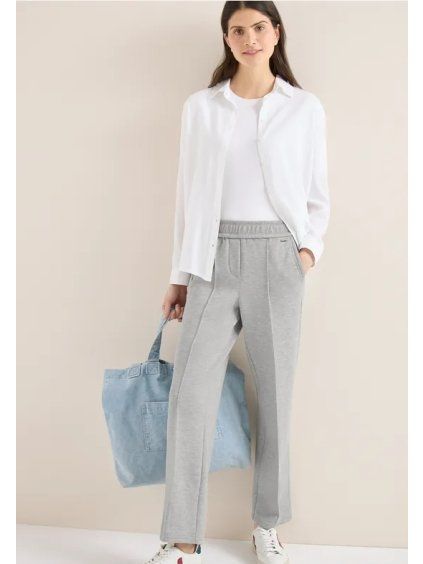 d2c40272 c940 4e78 9355 8a5d919115ee