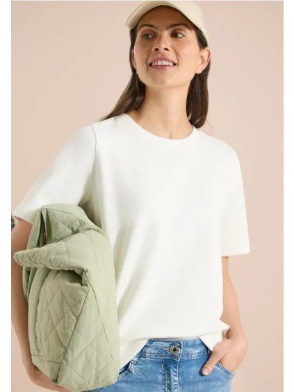 3f4100d4 453a 46d9 88d2 ba402f5569d4