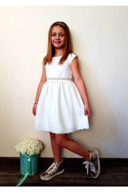 Dívčí šaty bílé