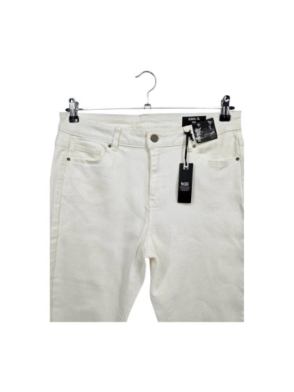 krémové džíny relaxed slim od TU