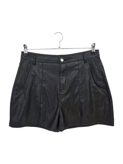 koženkové kraťasy  PRETTY LITTLE THING